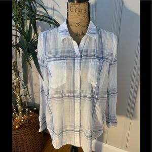 Lucky Brand long sleeve. Like new